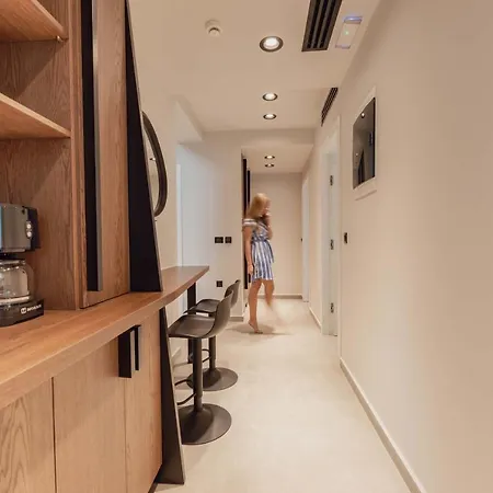 Moments Penthouse - Urban - Holiways Collection