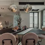 Moments Penthouse I Close To Everything